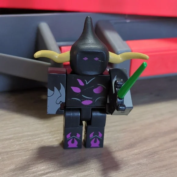 Roblox Series 2 Azurewrath Lord of the Void Minifig - Picture 1 of 4